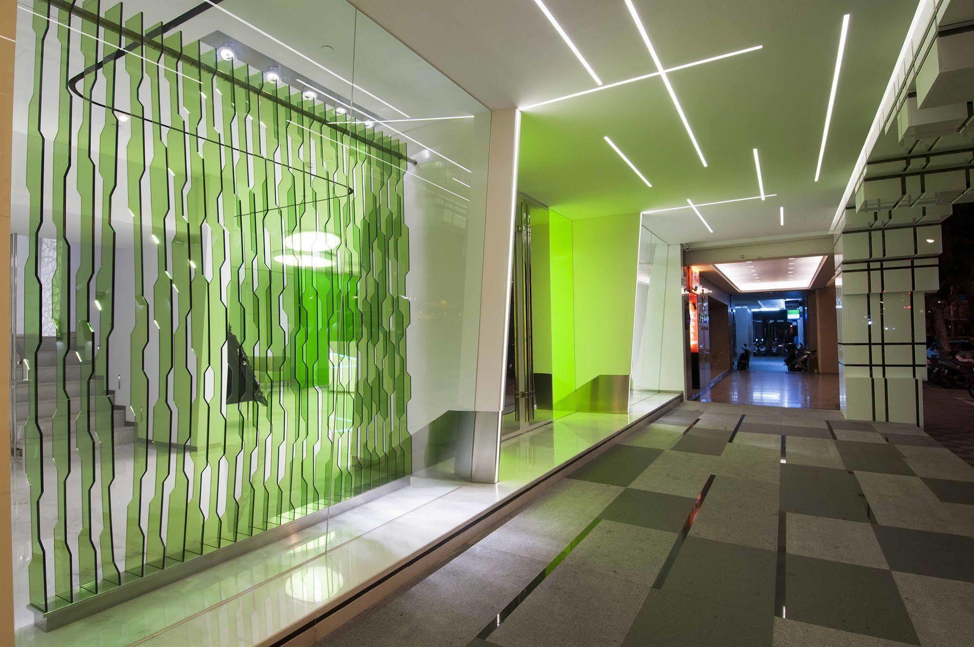 Royal Hotel Group- Central Park Branch Kaohsiung Exterior foto