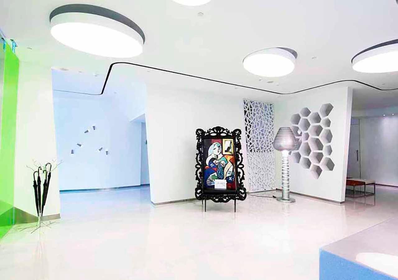 Royal Hotel Group- Central Park Branch Kaohsiung Exterior foto